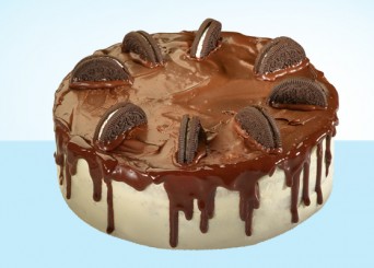 עוגת שכבות שוקולד אוריאו וקרם קוקוס